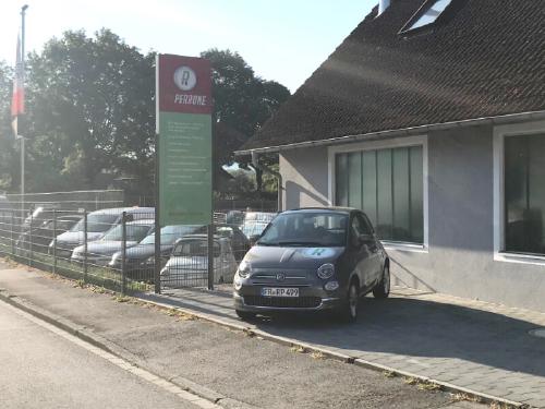 Autohaus 1
